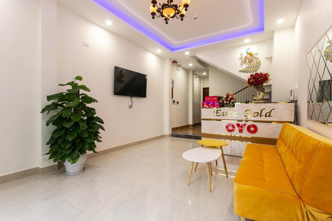 Отель Oyo 658 Euro Gold House And Coffee Дананг Экстерьер фото
